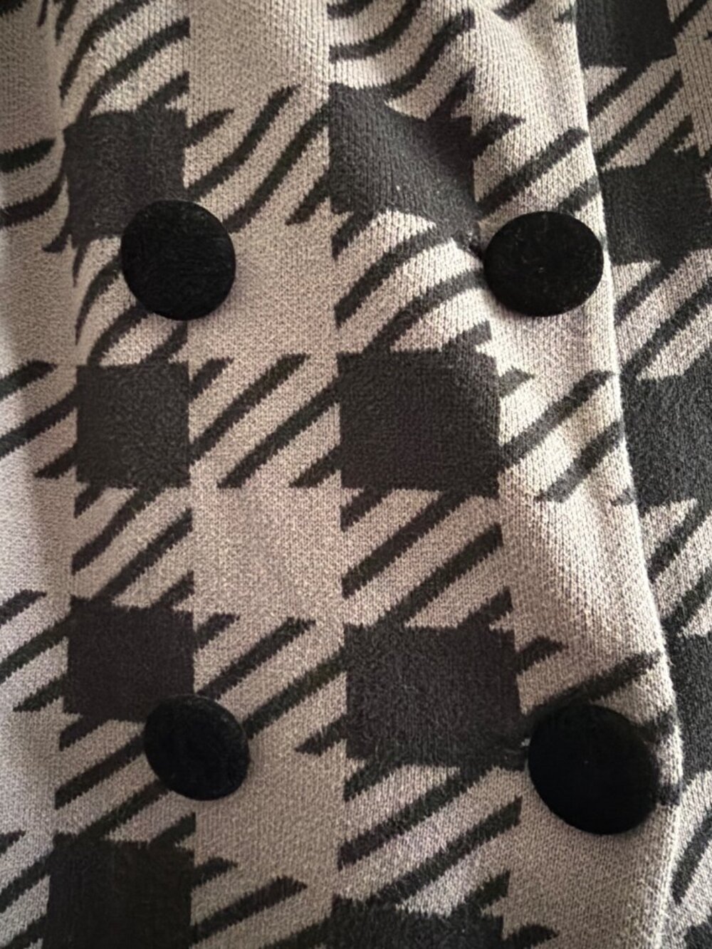 Betsey Johnson Houndstooth Fit N Flare Sweater Coat Black Gray Pink Label Size S - Picture 4 of 12